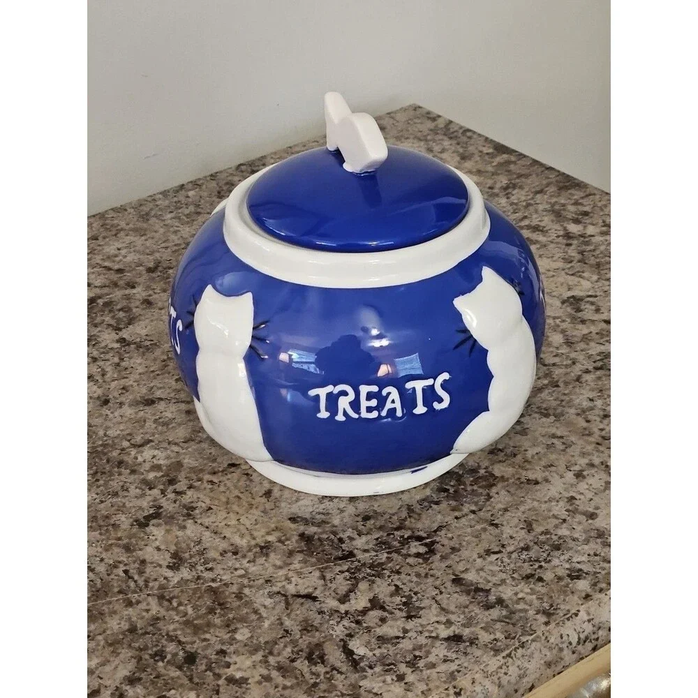 Vintage 1990's Blue & White Ceramic Cat Treats Cookie Jar 4.5